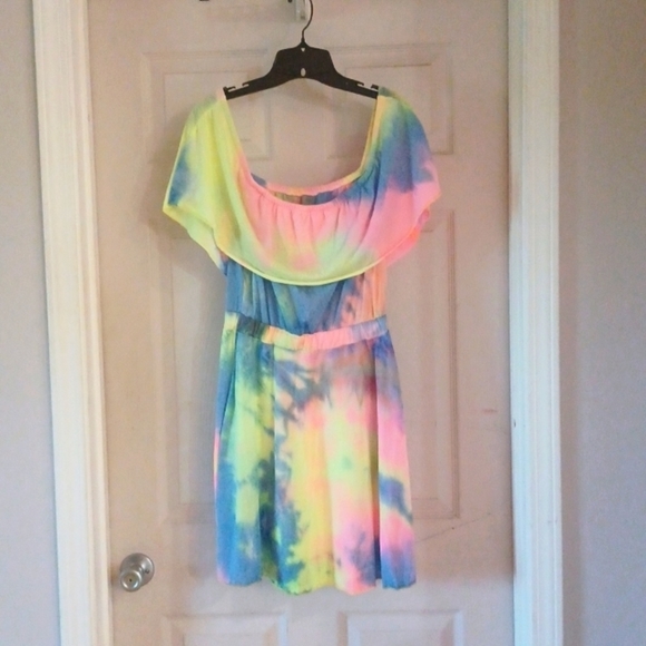 BOUTIQUE Medium TIE DYE OFF THE SHOULDER DRESS - Picture 1 of 3